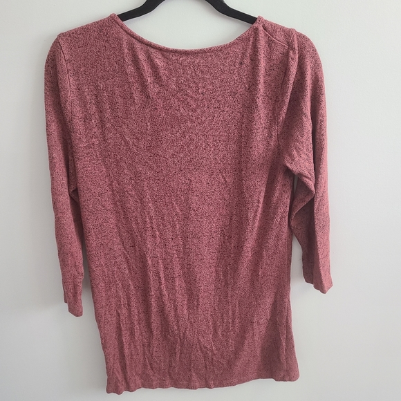 ✨️5 for $25✨️ Small Dusty Pink 3/4 Sleeve Shirt - Picture 4 of 4
